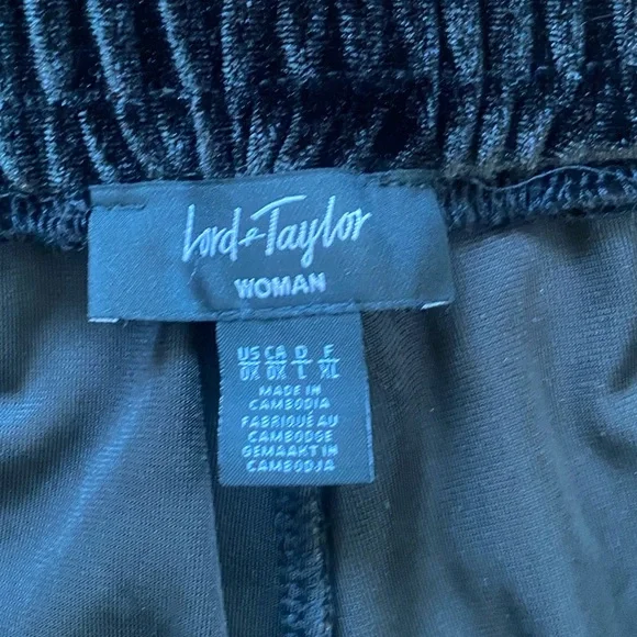 Lord & Taylor Elegant Black Wide Leg Pants - Picture 3 of 7